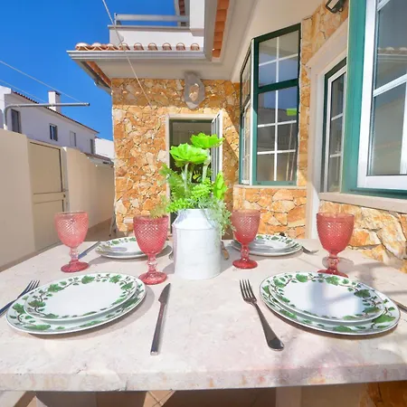Peaceful Patio & Bbq House-nazare Ναζαρέ