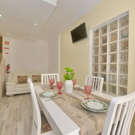 Peaceful Patio & Bbq House-nazare